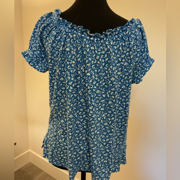 Loft Blue & White Super Soft Flowy Flower Cotton off the Shoulder top. - Picture 7 of 8
